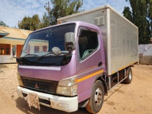 Bei ya Mitsubishi Canter 2004 Sokoni Shinyanga Tanzania