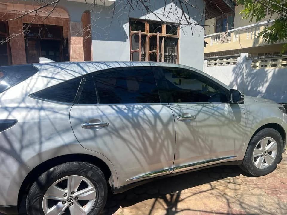 Magari Used Toyota Harrier 2013 Dar es salaam Tanzania