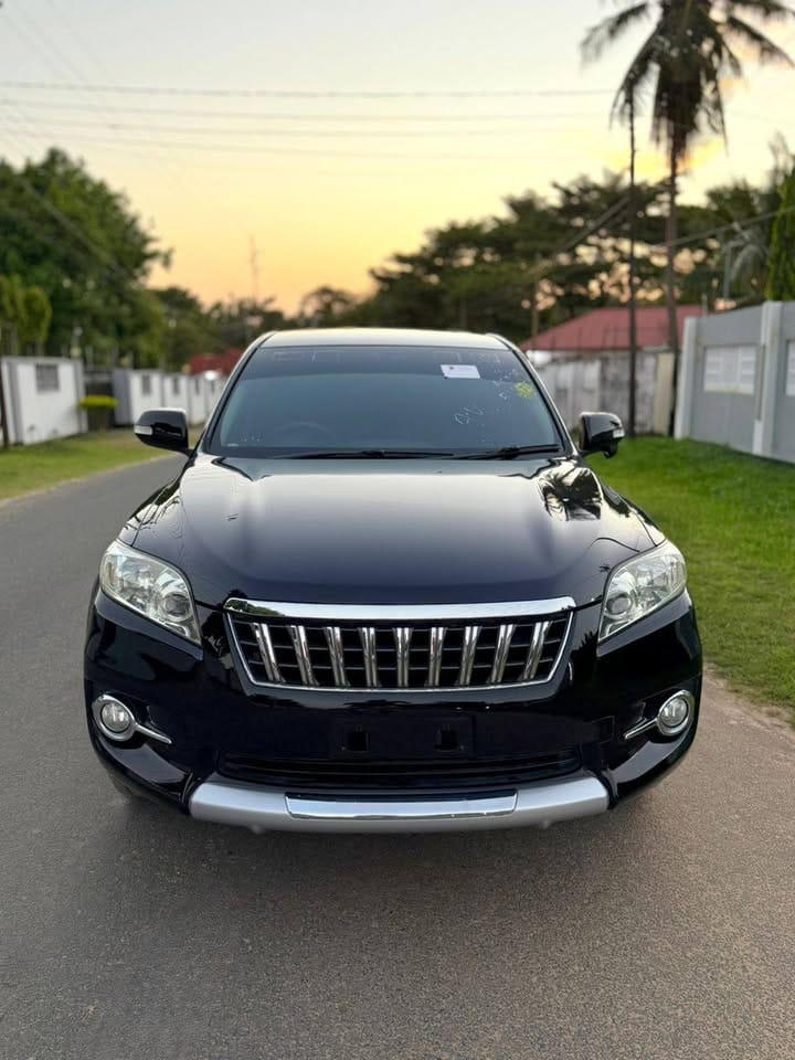 Price Of Toyota Vanguard 2011 for Sale in Tanzania