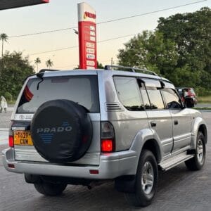 Bei ya Toyota Land Cruiser Prado 2001 Sokoni Dar es salaam Tanzania