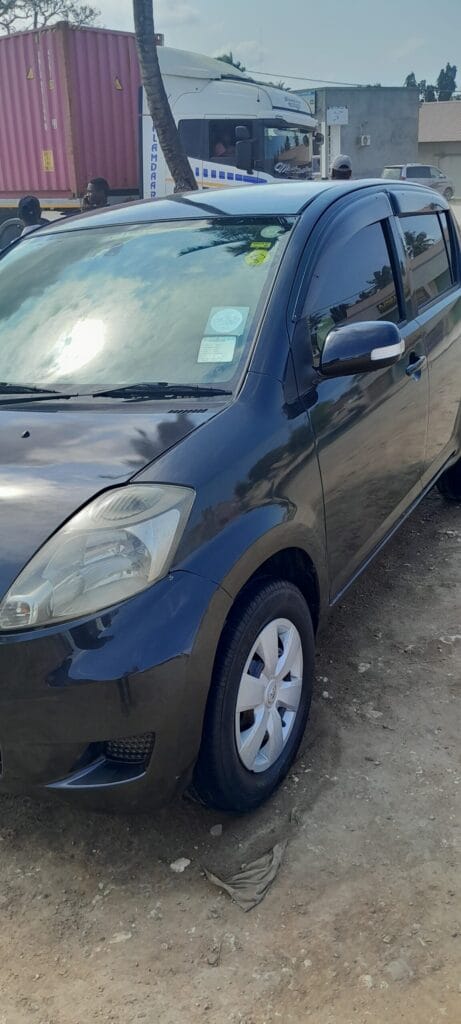 Toyota Passo bei poa sokoni Dar es salaam Tanzania