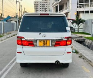 Bei ya Toyota Alphard 2005 Sokoni Dar es salaam Tanzania