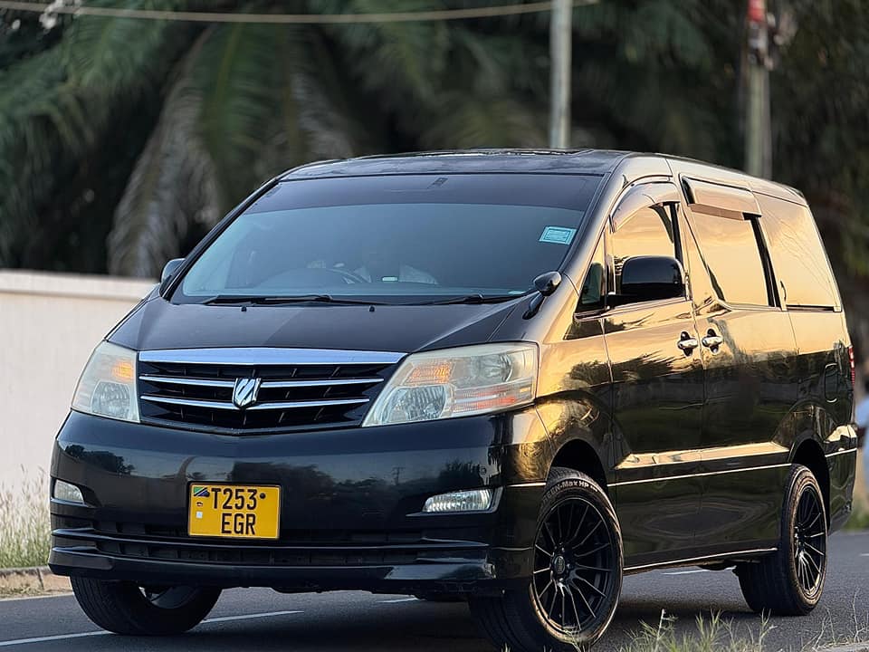 Toyota Alphard 2006 for Sale in Dar es salaam