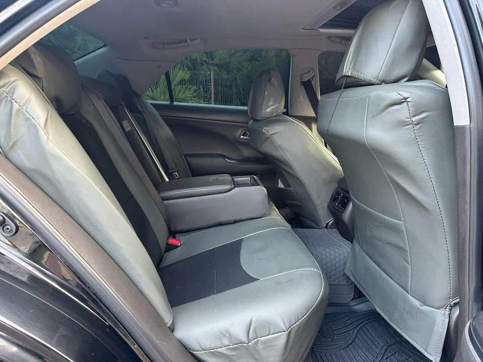 Magari Sokoni Toyota Crown ya Bei Poa 2009