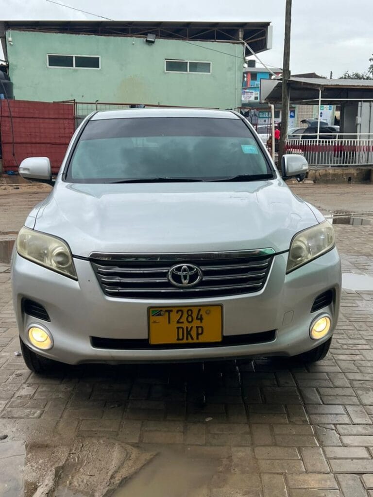 Price Of Toyota Vanguard 2010 for Sale in Tanzania