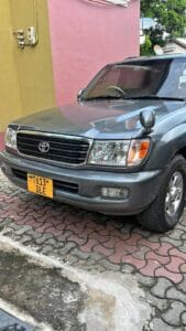 Bei ya Toyota Land Cruiser V8 2003 Sokoni Dar es salaam Tanzania