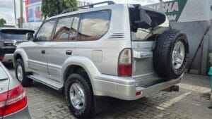 Used Toyota Land Cruiser Prado 1999 for Sale in Dar es salaam