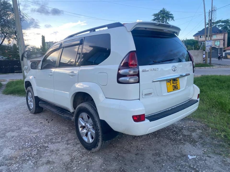 Price Of Toyota Land Cruiser Prado 2006 for Sale in Tanzania