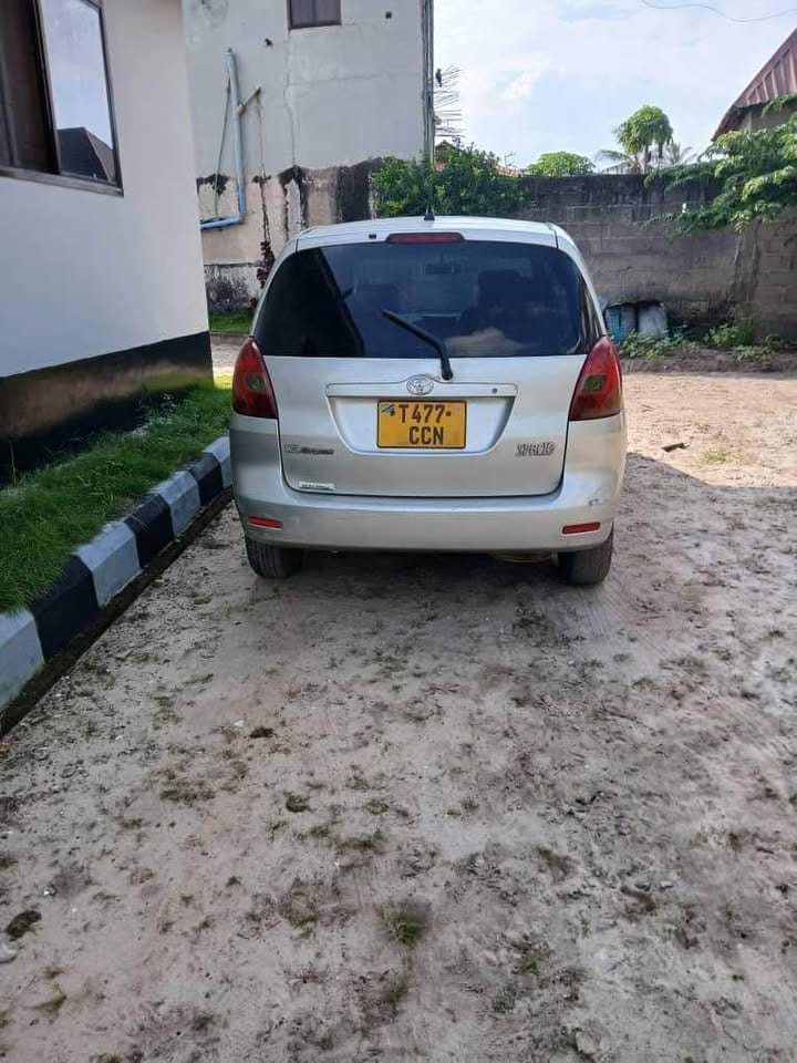 Magari Spacio 2001 lipo Dar es salaam