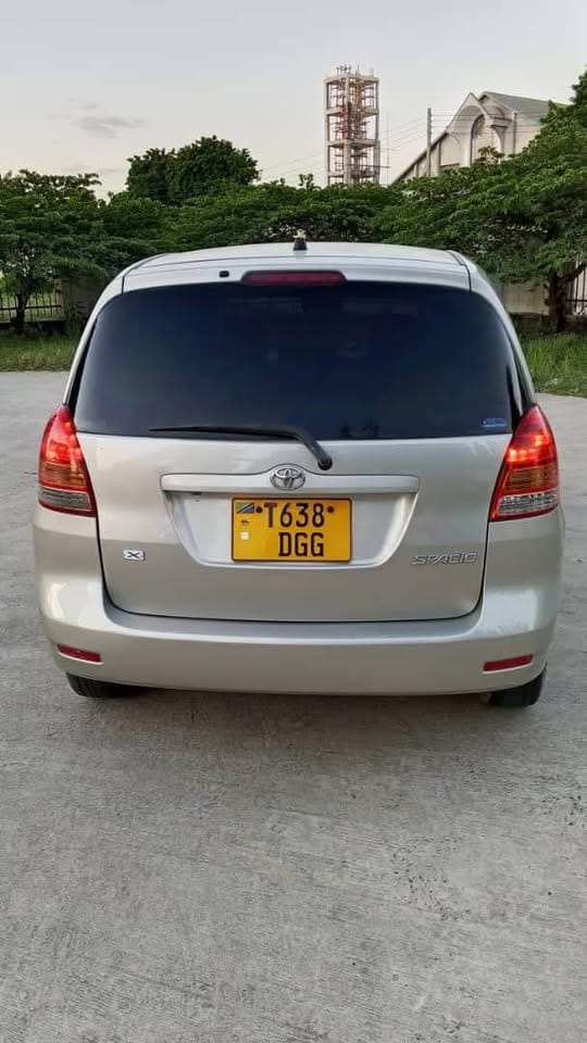 Magari Spacio 2004 lipo Dar es salaam