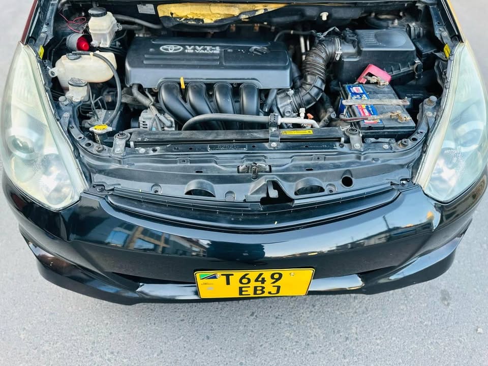 Price Toyota Wish 2004 for Sale in Dar es salaam