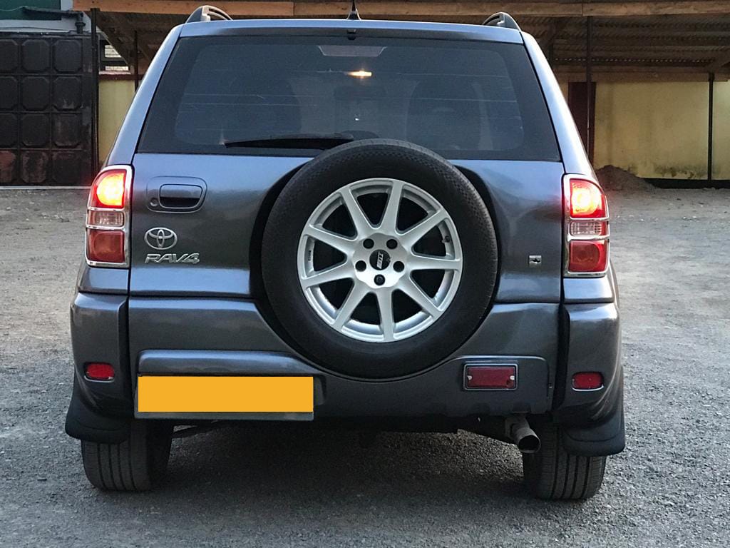 Magari Used Toyota Rav4 2005 Dar es salaam Tanzania