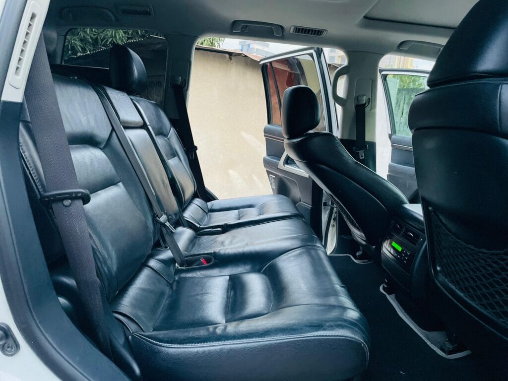 Bei ya Toyota Land Cruiser V8 2013 Sokoni Dar es salaam Tanzania