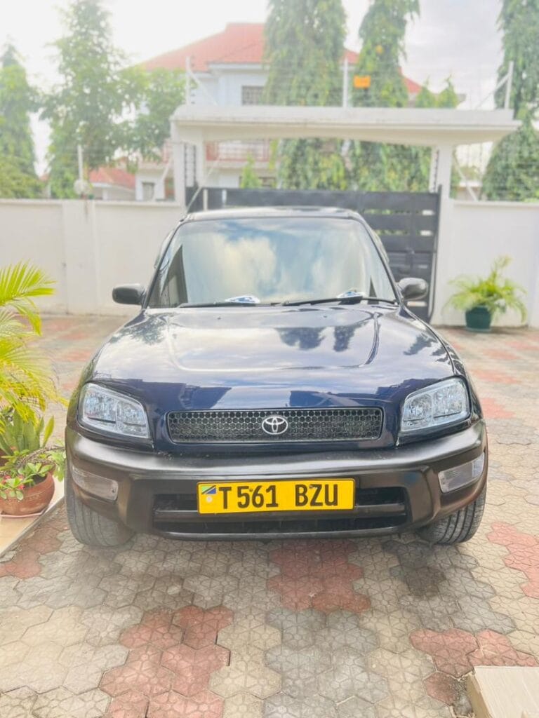 Toyota Rav4 2000 for Sale in Dar es salaam