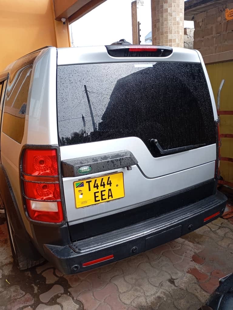 Magari Discovery 2008 lipo Dar es salaam