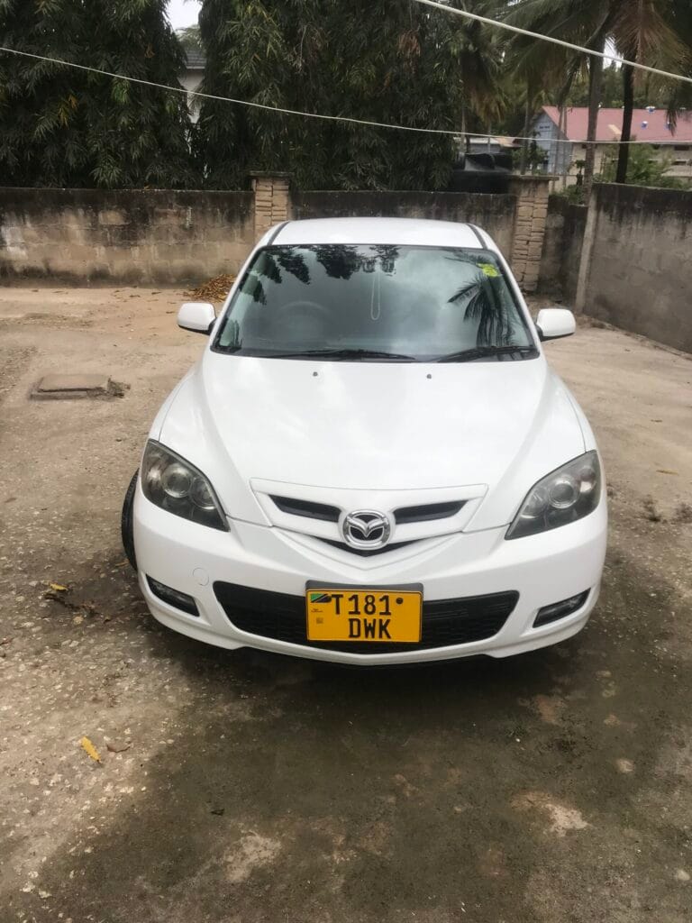 Bei ya Mazda Axela 2006 Sokoni Dar es salaam Tanzania