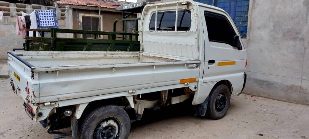 Magari Carry 1998 lipo Dar es salaam