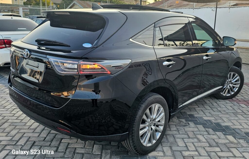 Magari Sokoni Toyota Harrier ya Bei Poa 2014