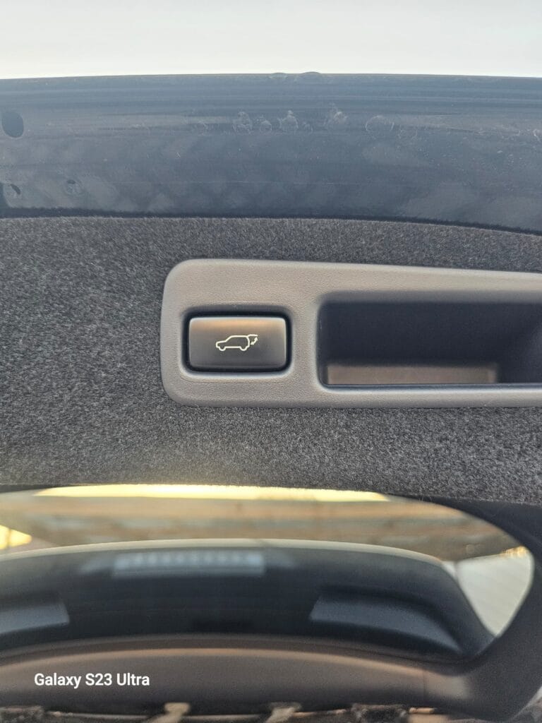 Magari Used Toyota Harrier 2014 Dar es salaam Tanzania