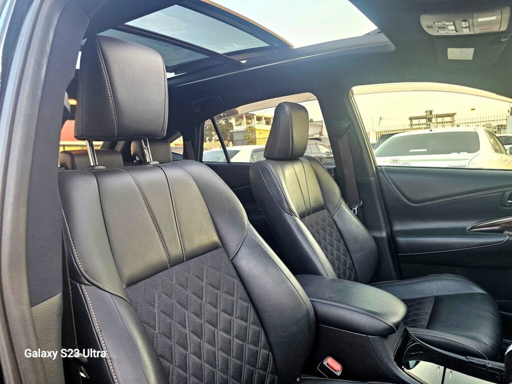 Magari Harrier 2014 lipo Dar es salaam