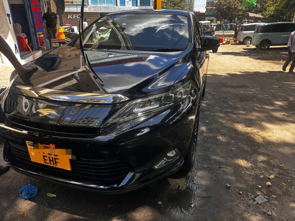 Magari Sokoni Toyota Harrier ya Bei Poa 2014