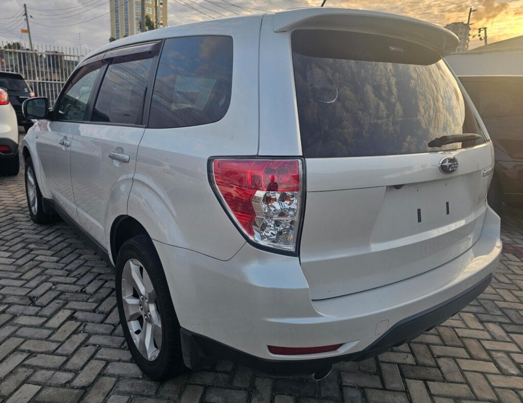 Magari Sokoni Subaru Forester ya Bei Poa 2008