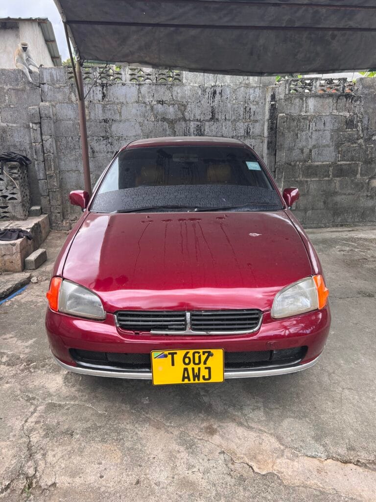 Magari Starlet 1998 lipo Dar es salaam