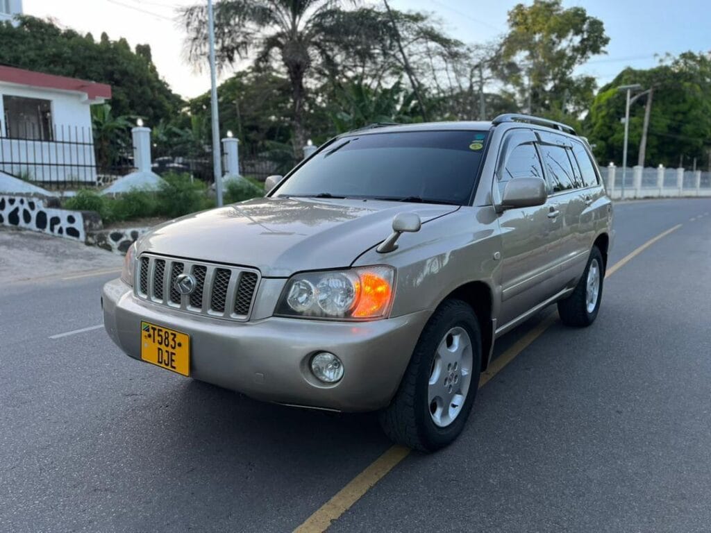 Used Toyota Kluger 2005 for Sale in Arusha