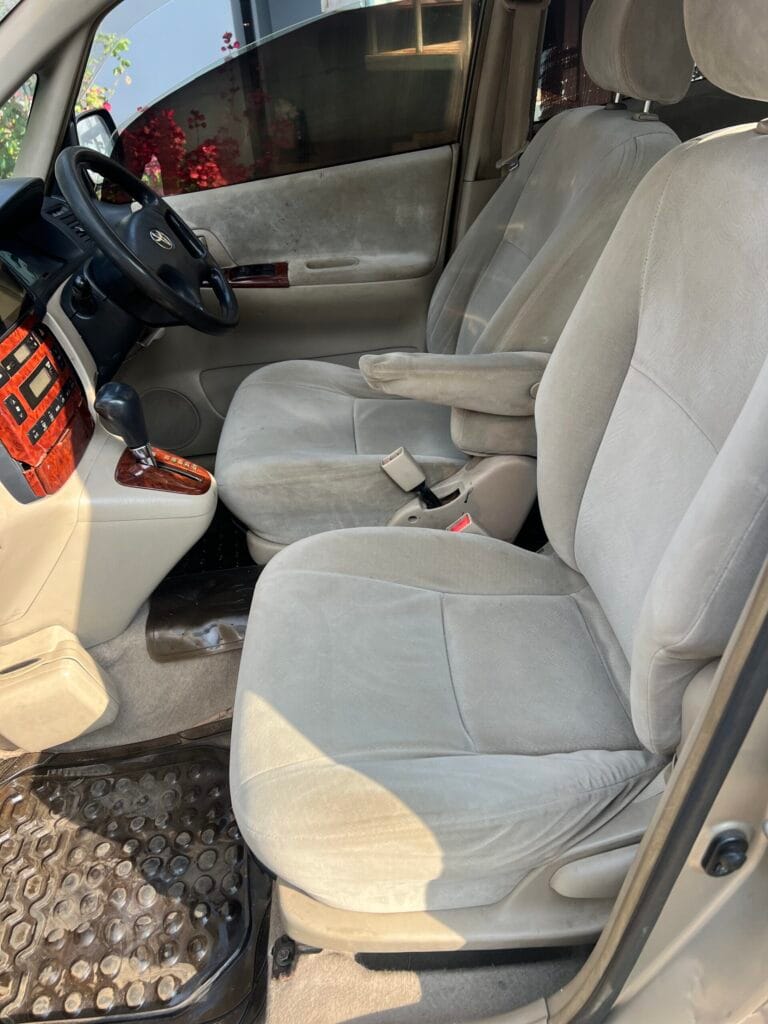 Toyota Spacio bei poa sokoni Arusha Tanzania