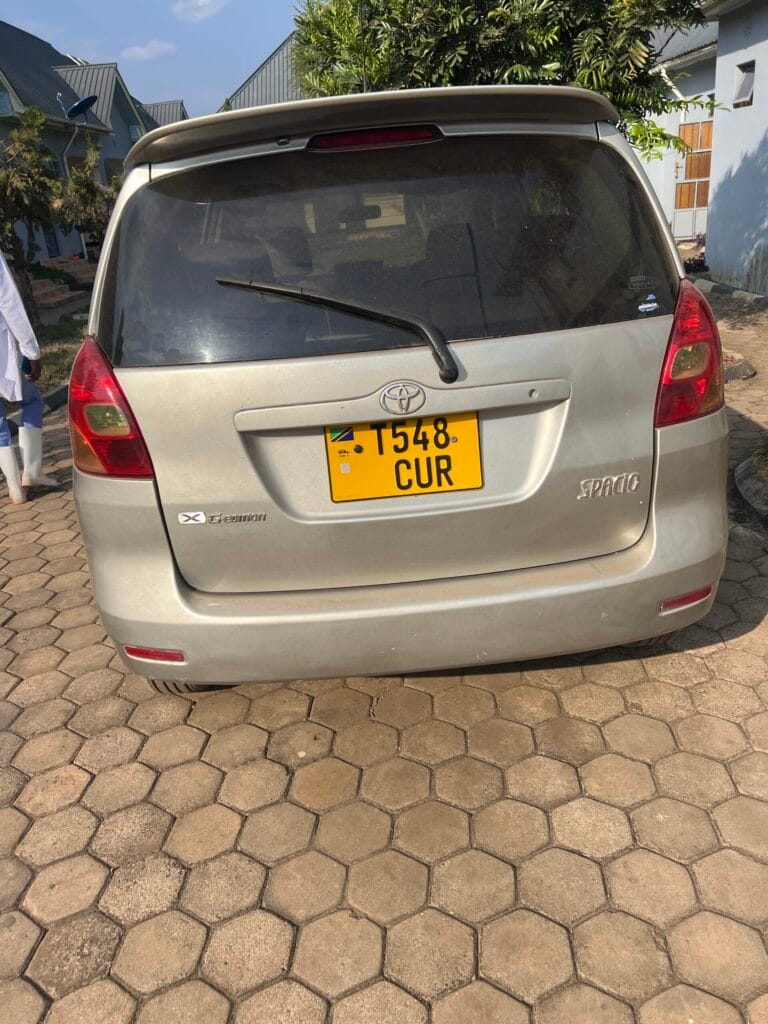 Magari Sokoni Toyota Spacio ya Bei Poa 2003