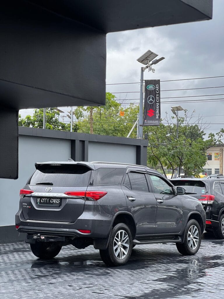 Magari Fortuner 2020 lipo Dar es salaam