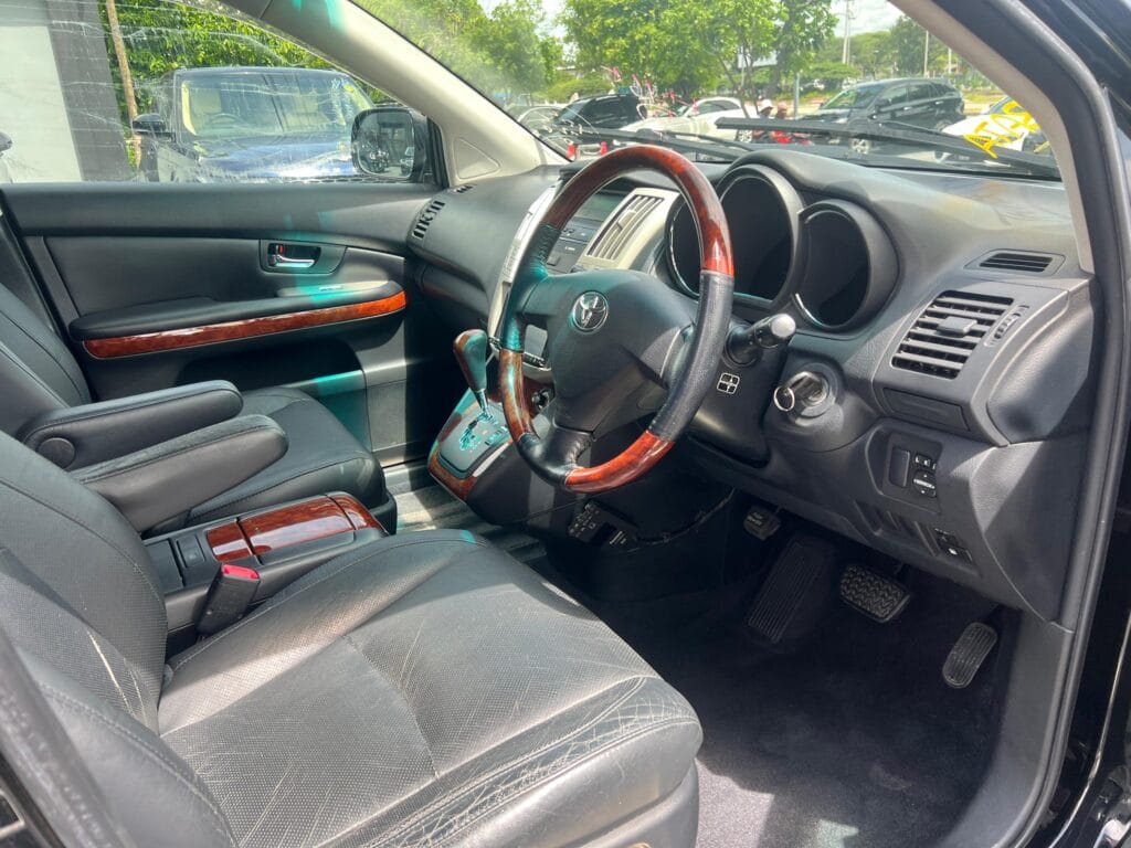 Toyota Harrier 2008 for Sale in Dar es salaam