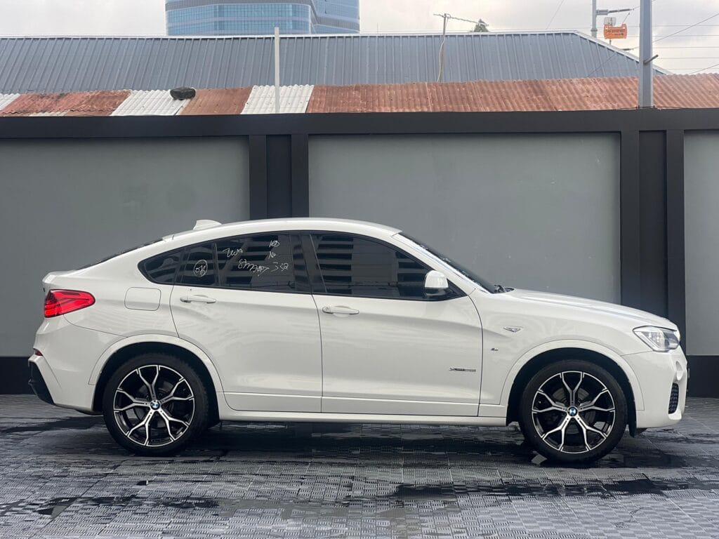 For Sale BMW X4 2015 in Dar es salaam