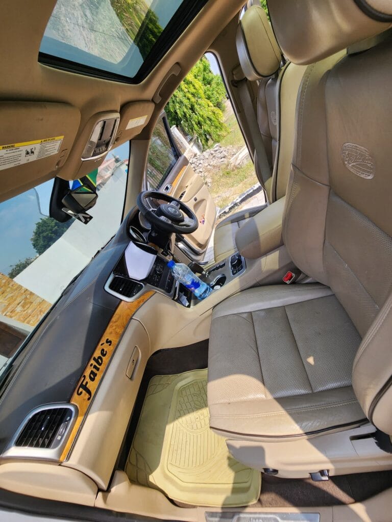 Magari Used Jeep Cherokee 2011 Dar es salaam Tanzania