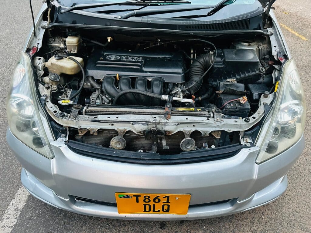 Magari Sokoni Toyota Wish ya Bei Poa 2006