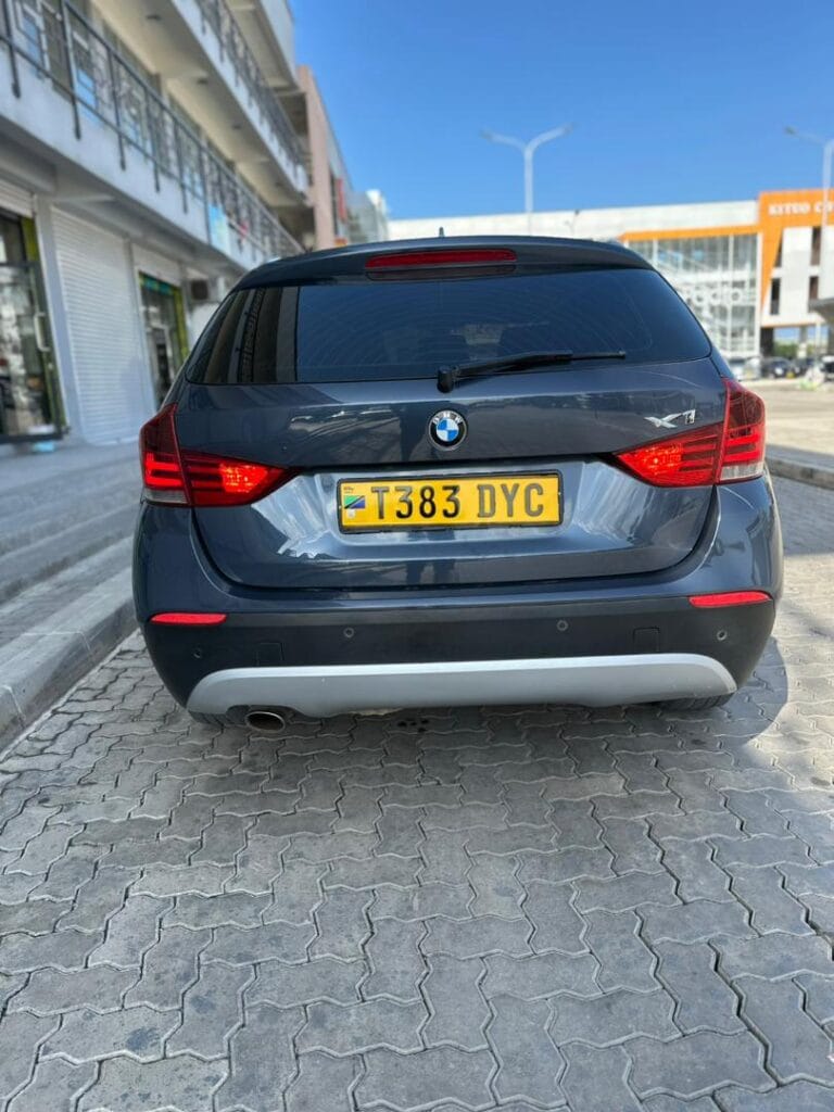 BMW X1 bei poa sokoni Dar es salaam Tanzania