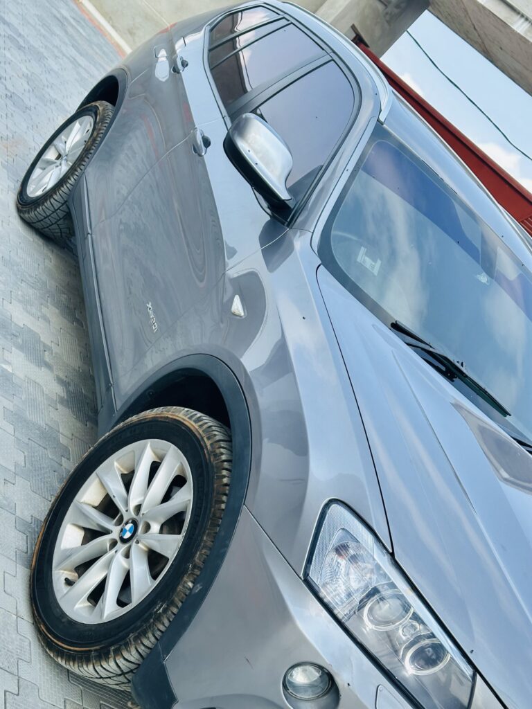 BMW X3 bei poa sokoni Dar es salaam Tanzania