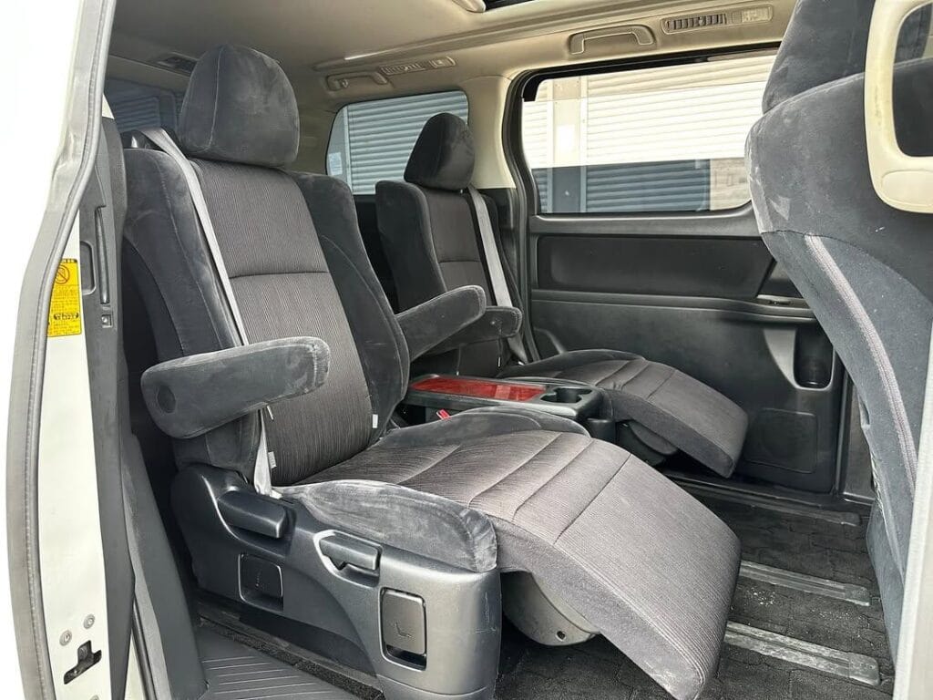 Price Toyota Velfire 2010 for Sale in Dar es salaam