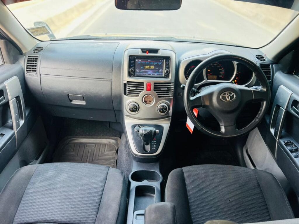 Toyota Rush bei poa sokoni Dar es salaam Tanzania