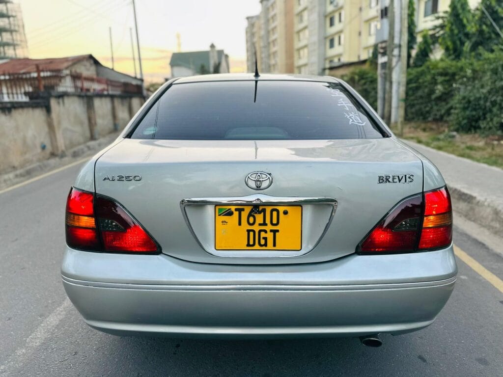 Toyota Brevis 2006 for Sale in Dar es salaam