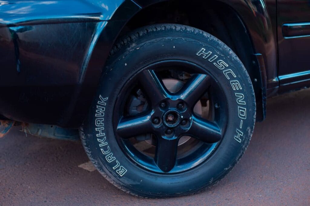 Price Nissan X-Trail 2001 for Sale in Kilimanjaro