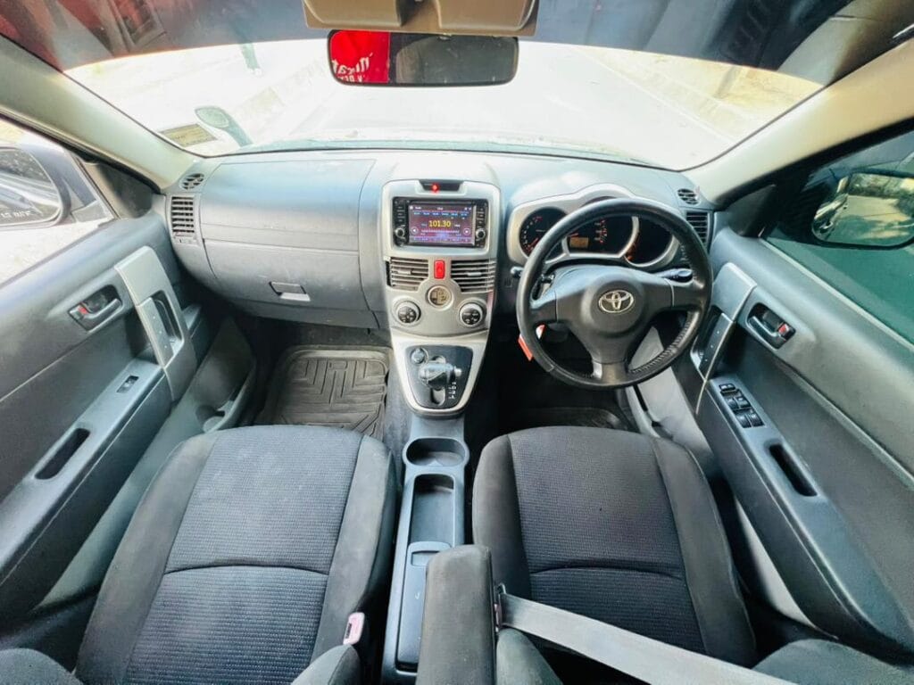 Magari Sokoni Toyota Rush ya Bei Poa 2006