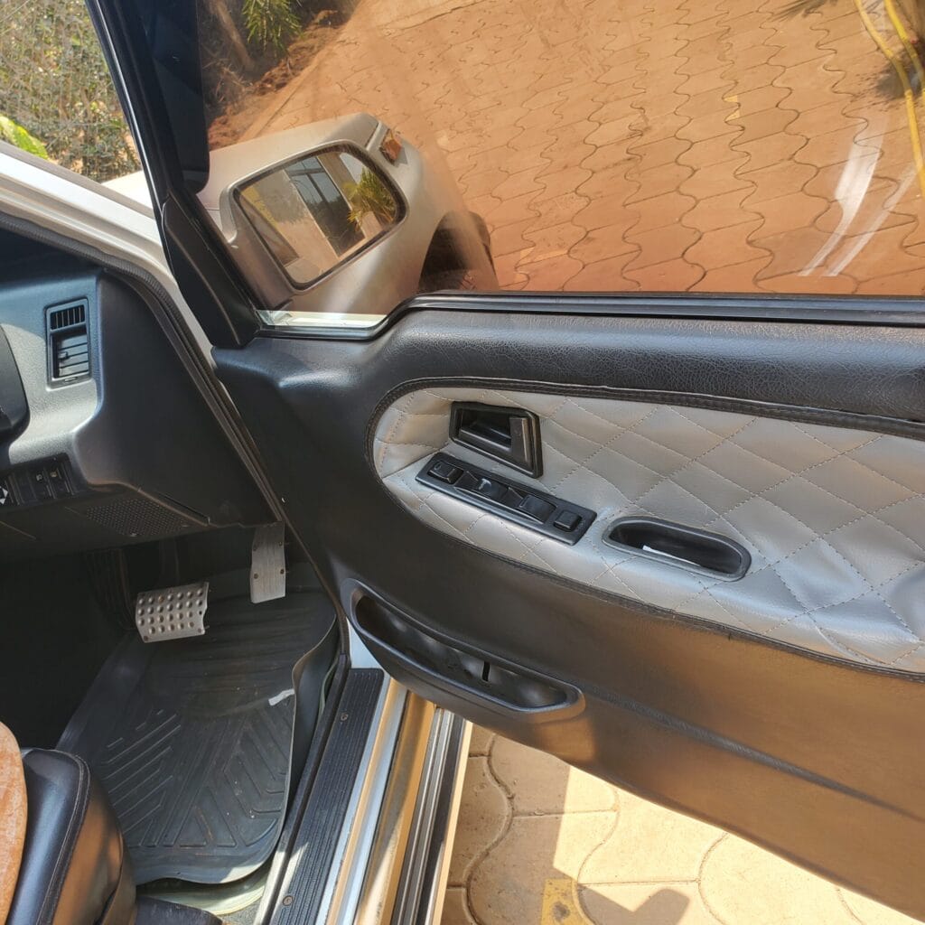 Suzuki Escudo 1994 Inauzwa Arusha Tanzania