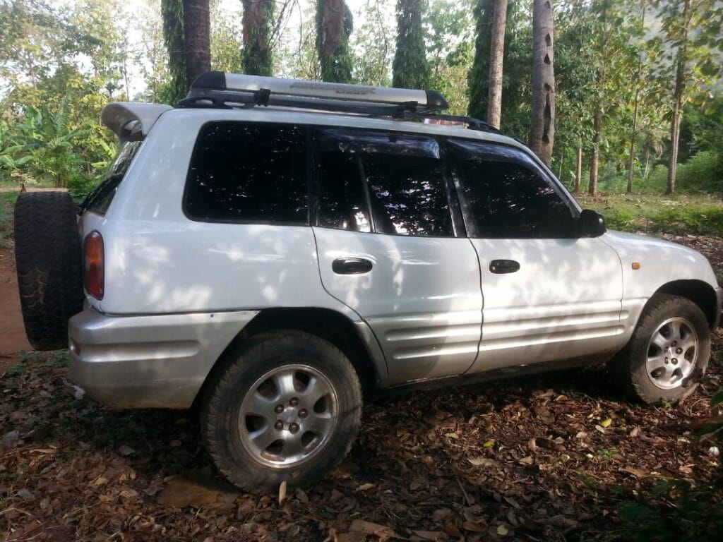 Price Of Toyota Rav4 1997 for Sale in Tanzania