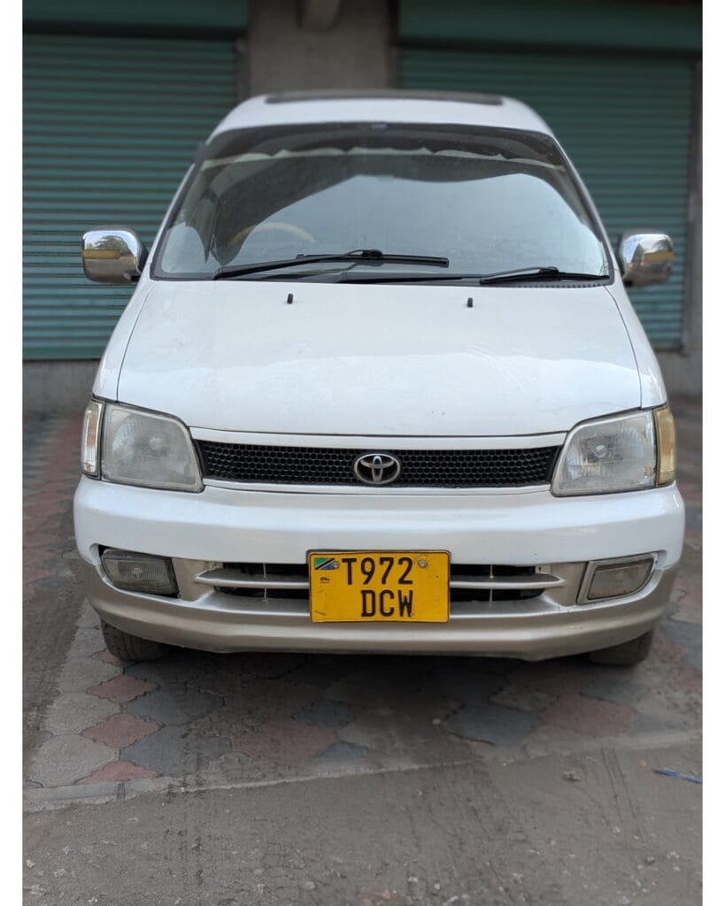 Used Toyota Noah 2005 for Sale in Dar es salaam