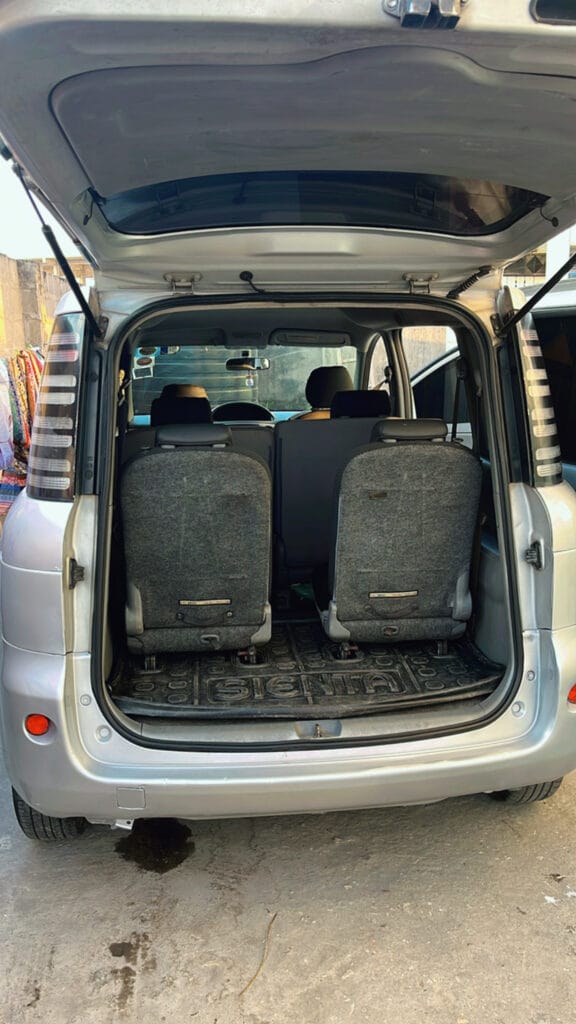 Price Toyota Sienta 2005 for Sale in Dar es salaam