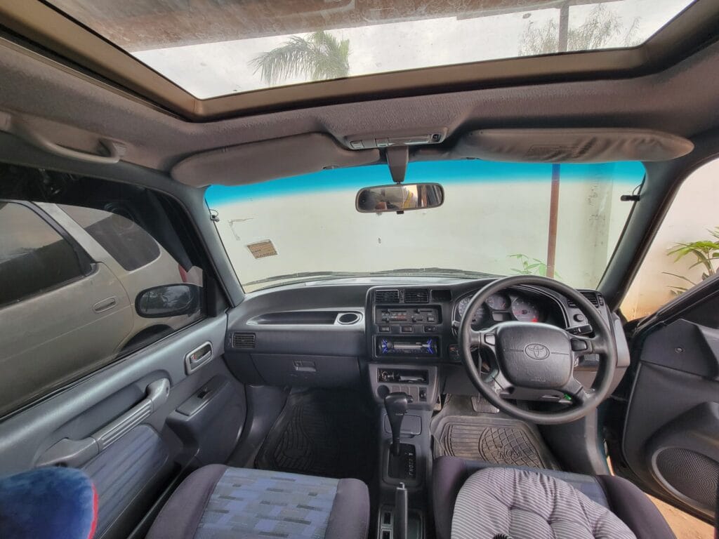 Magari Used Toyota Rav4 1995 Dar es salaam Tanzania