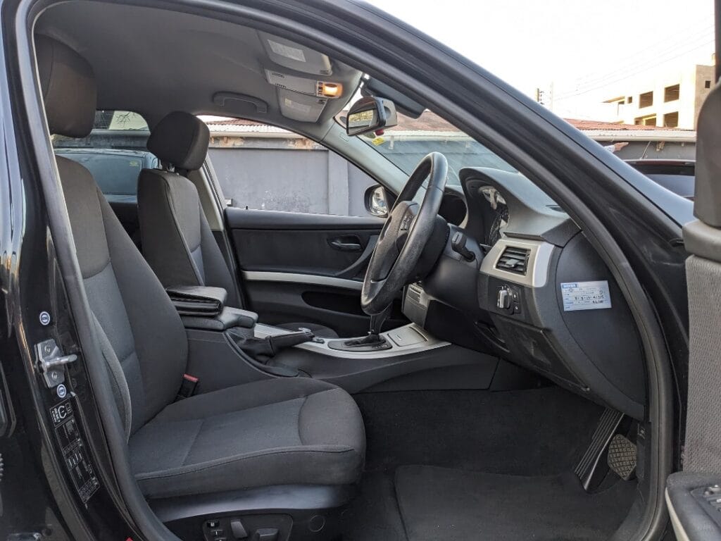 Price BMW 3 Series 2010 for Sale in Dar es salaam