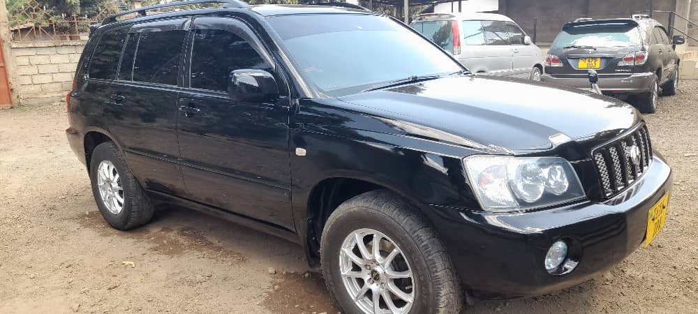 Magari Used Toyota Kluger 2005 Kilimanjaro Tanzania