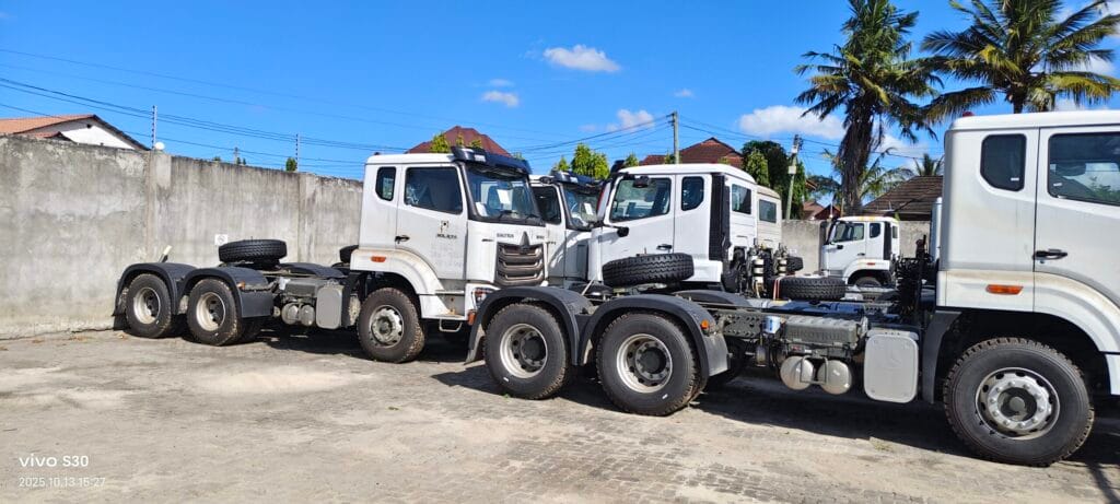 HOWO (Syno-Truck) HOWO N 4×2 Tractor Truck 2025 for Sale in Dar es salaam